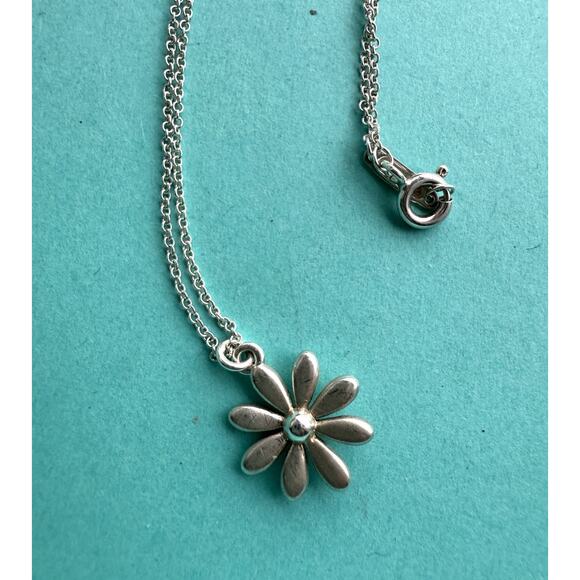 Tiffany & Co. Sterling Silver 925 Daisy Flower Pendant Necklace 16”- Matte - Picture 4 of 9